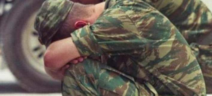 Στρατιωτικός ο 45χρονος πατέρας ενός παιδιού που αυτοκτόνησε στην Πάτρα - Έπεσε από την ταράτσα φορώντας τη στολή του  - Media