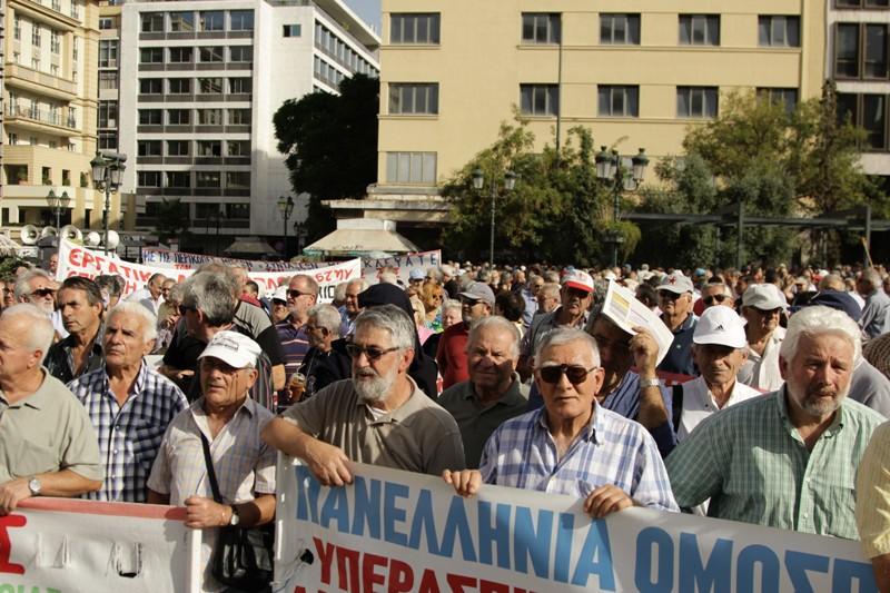 Κόφτης έως 32% σε κύριες συντάξεις 2,7 εκατ. συνταξιούχων - Media