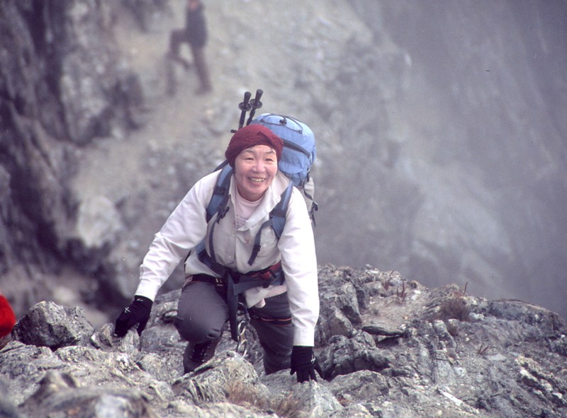Πέθανε στα 77 η πρώτη γυναίκα που ανέβηκε στην κορυφή του Έβερεστ - Media