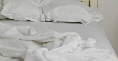 Έτσι θα καταλάβετε αν αλλάζουν τα σεντόνια σας στα ξενοδοχεία που μένετε (Photo) - Media