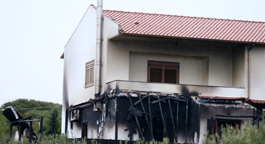 Το πόρισμα για την πυρκαγιά στο σπίτι του Μπίκα - Τι αναφέρει για την αιτία της φωτιάς - Media