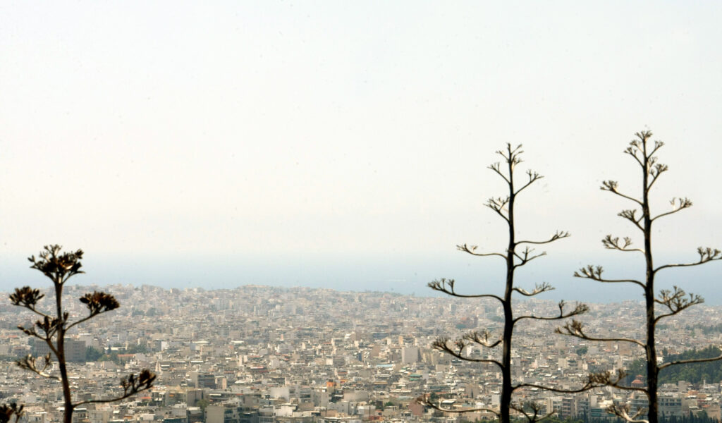 Η ορατότητα στην Αθήνα μειώνεται κατά 2,8 χιλιόμετρα ανά δεκαετία - Το 1940 έβλεπες και τα σπίτια στην Αίγινα - Media