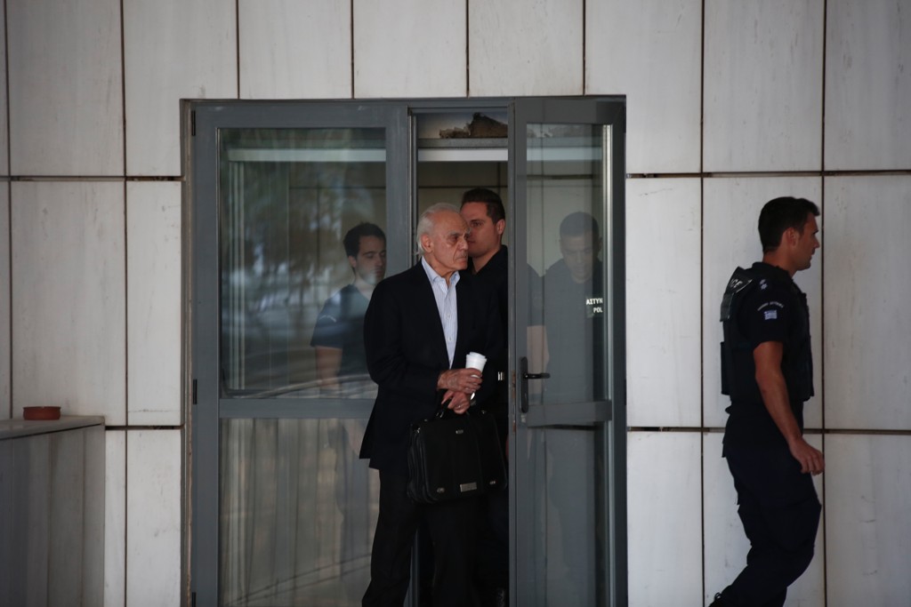 Ξεσπά ο Άκης Τσοχατζόπουλος στο τρίτο «όχι» να αποφυλακιστεί: Ντροπή σας, να λέτε τόσα ψέματα στο δικαστήριο! - Media