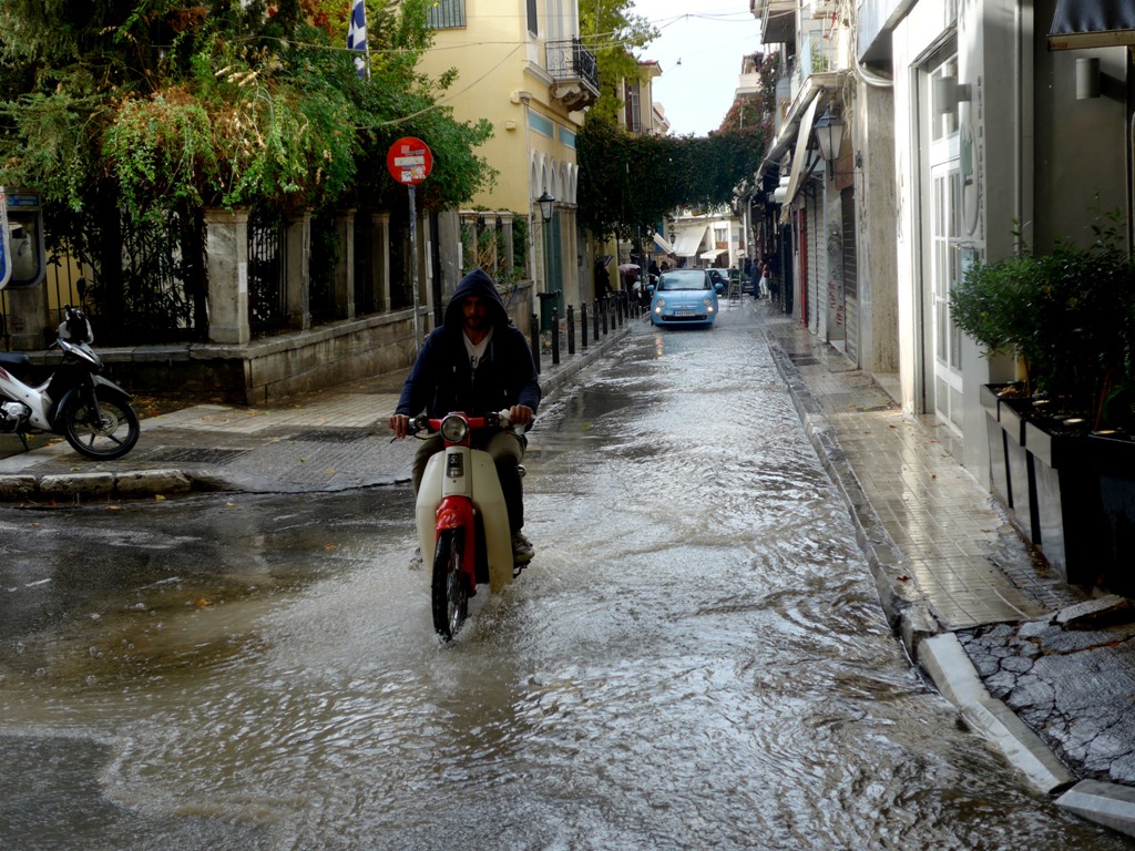 Ισχυρή χαλαζόπτωση στην Αθήνα - Κακοκαιρία σε όλη την χώρα (Photos) - Media