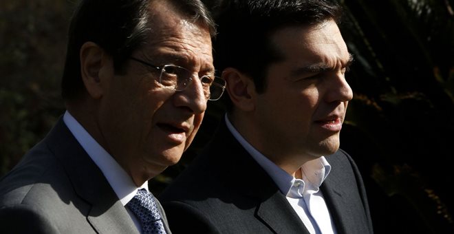 Tηλεφωνική επικοινωνία Τσίπρα - Αναστασιάδη - Media