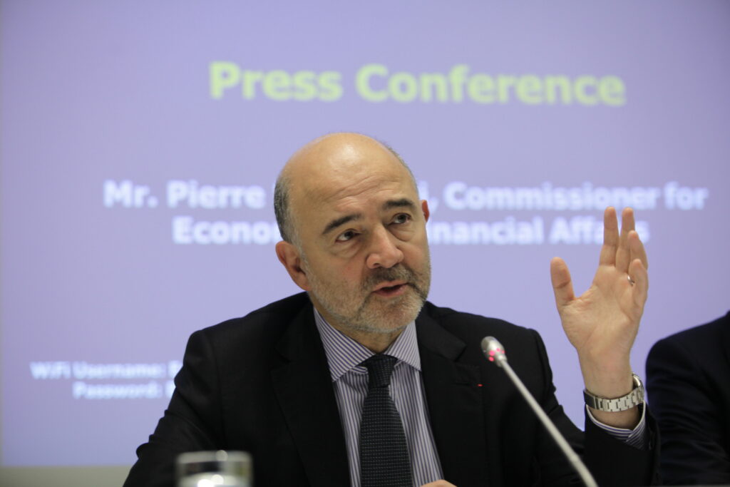 Μοσκοβισί στο Twitter: Ανοιχτός ο δρόμος για τα μέτρα ελάφρυνσης του ελληνικού χρέους - Media