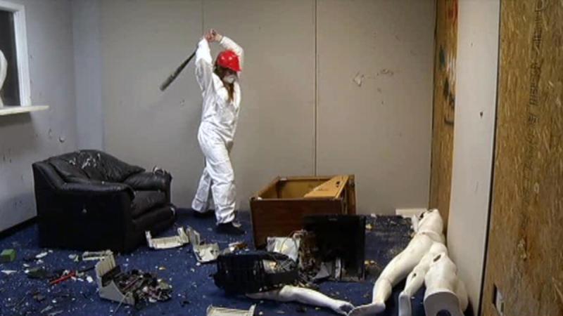 Έχετε τα νεύρα σας και θέλετε να σπάσετε κάτι; Υπάρχει -οικονομική και νόμιμη- λύση (Video) - Media