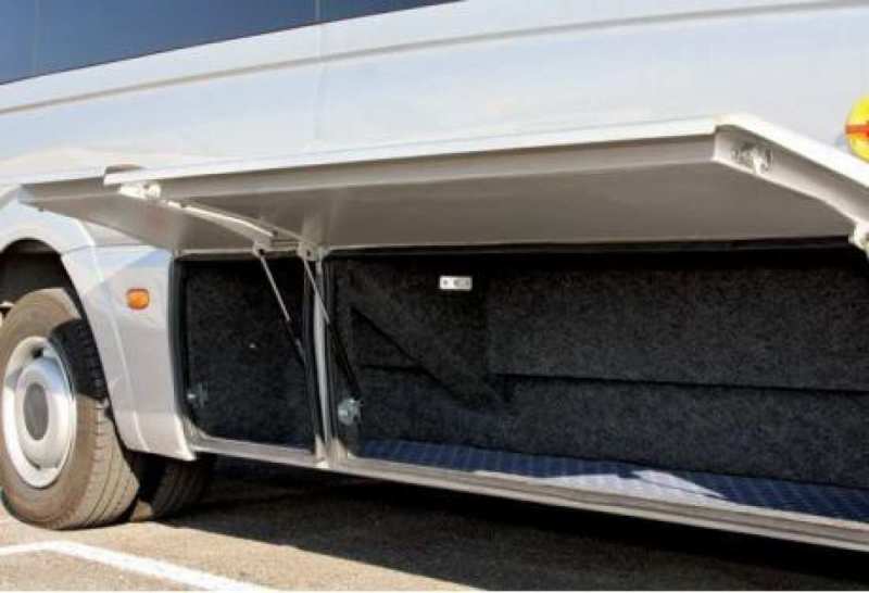 Έκρυψαν μετανάστρια, χωρίς χαρτιά, στις αποσκευές λεωφορείου - Media