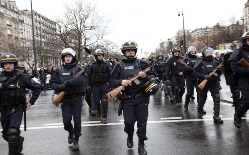 Πίστη στον ISIS είχαν δηλώσει οι συλληφθέντες που ετοίμαζαν χτυπήματα στο Παρίσι - Media