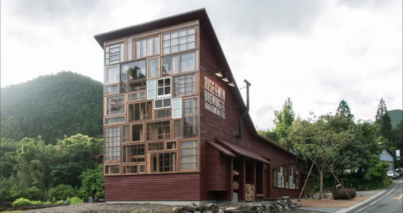 Ιαπωνία: Έφτιαξαν μπαρ από... σκουπίδια (Photos) - Media