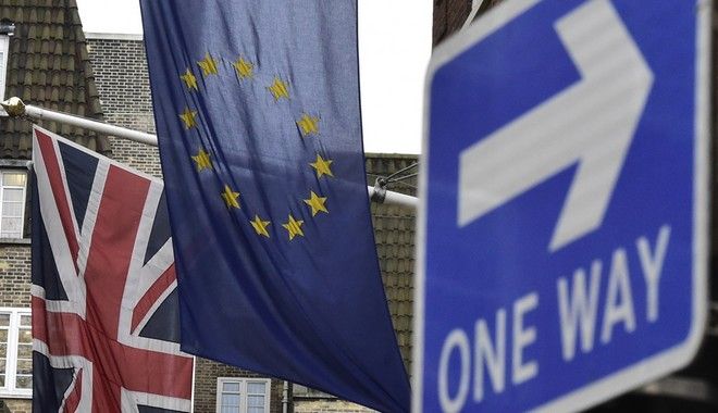 Βρετανία: Δυο μέρες μετά την απόφαση για το Brexit, η κυβέρνηση ζητά σεβασμό στο πρόσωπο των δικαστών - Media