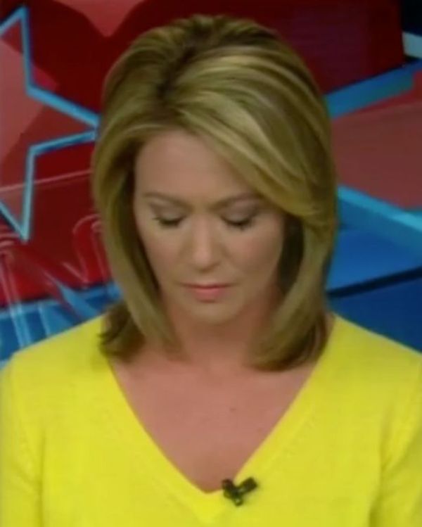 Χάος στον «αέρα» του CNN: Η παρουσιάστρια διέκοψε δακρυσμένη την εκπομπή της (Video) - Media