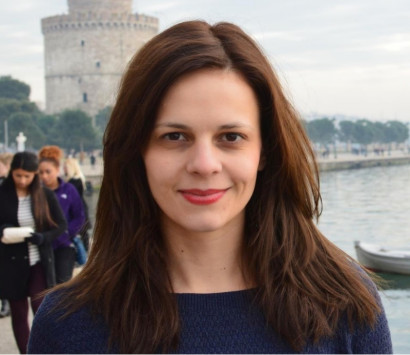 Ποια είναι η 31χρονη νέα υπουργός Εργασίας Έφη Αχτσιόγλου - Media