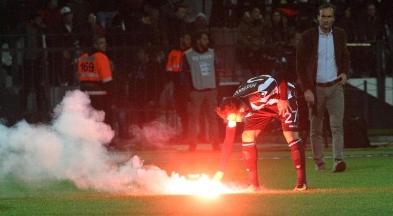 Έξαλλος ο Κοντονής με φωτοβολίδα και αλλαγή κανονισμού - Media