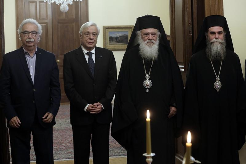 Η πρώτη συνάντηση του νέου υπουργού Παιδείας με τον Ιερώνυμο (Photos) - Media