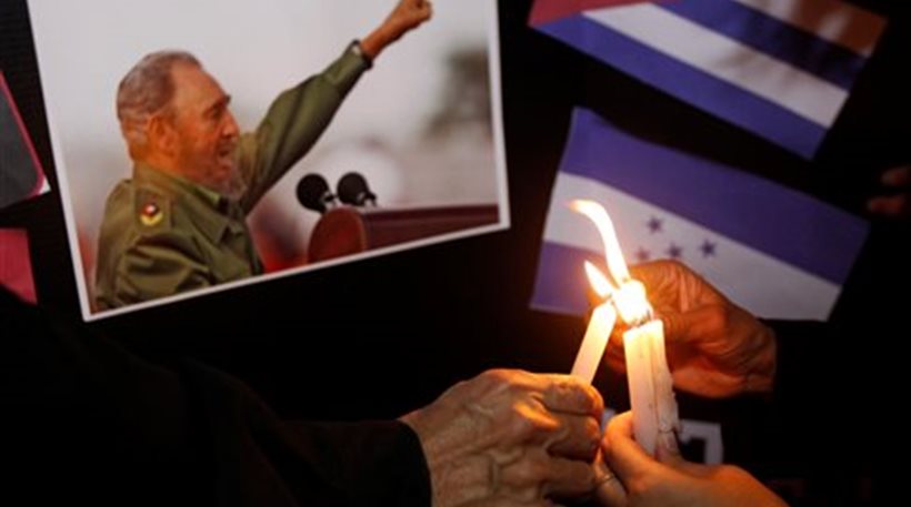 Η φωτογραφία με τον Φιντέλ Κάστρο νεκρό στο κρεβάτι του (Photo) - Media