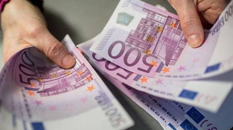Υποχρεωτικά μέσω τράπεζας η μισθοδοσία πάνω από 500 ευρώ - Media