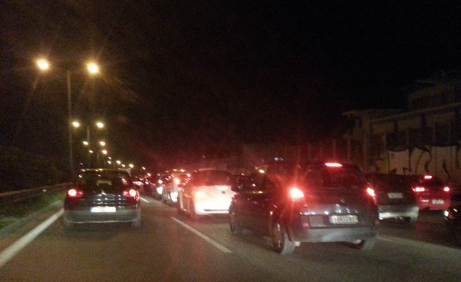 Κυκλοφοριακό κομφούζιο στην Κηφισίας (Photo) - Media