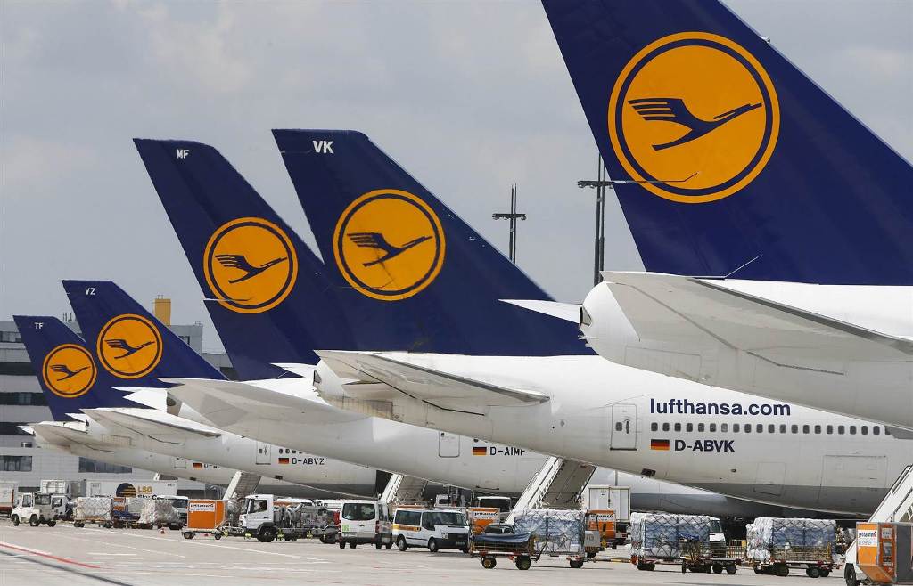 Κορωνοϊός: H Lufthansa καθηλώνει 150 αεροσκάφη της - Media