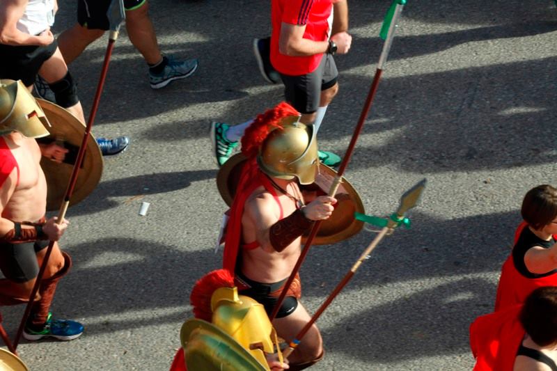 Πολύχρωμο ποτάμι αθλητών στον 34ο Μαραθώνιο - Οι ορδές των «αρχαίων Ελλήνων», οι συγκινητικές και οι… ευφάνταστες συμμετοχές (Photos) - Media