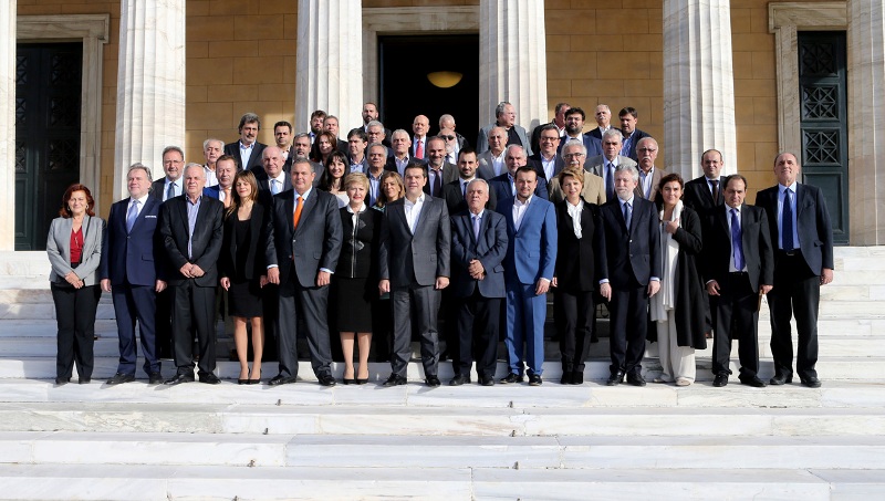 Οι τελετές παράδοσης - παραλαβής στα υπουργεία - Τι δηλώνουν οι νέοι και οι απερχόμενοι υπουργοί; (Photos) - Media