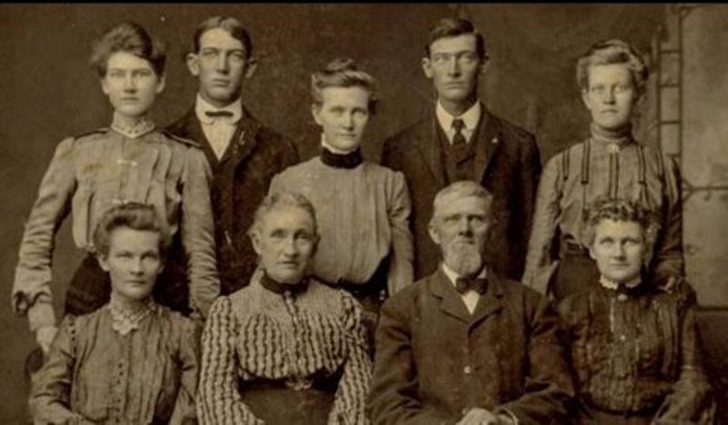 PhotoScan: Πώς θα σώσετε τις παλιές φωτογραφίες από τη σοφίτα - Media