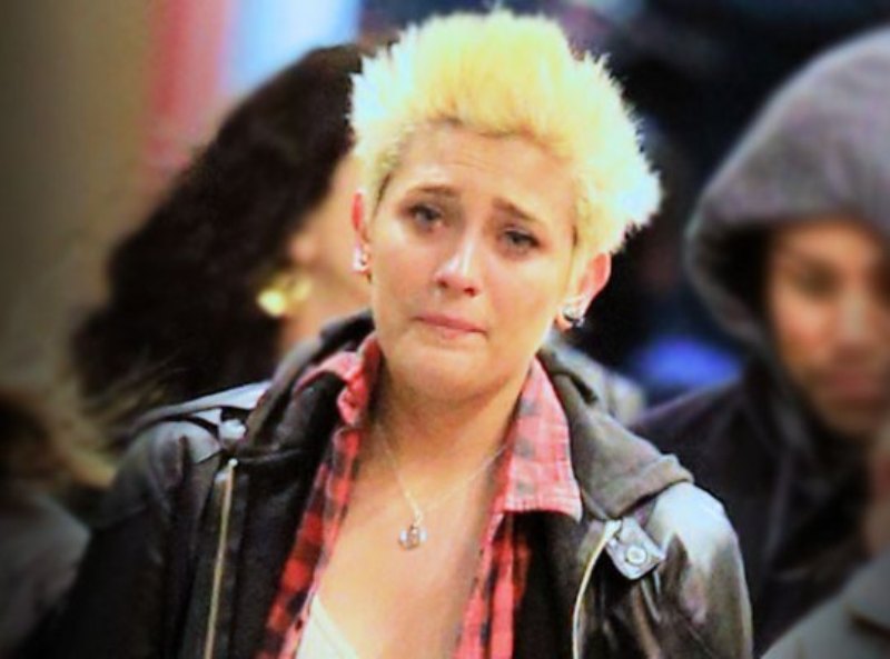 Πάρις Τζάκσον: Σκέφτηκε να αυτοκτονήσει μετά την εκλογή του Τραμπ (Photo) - Media