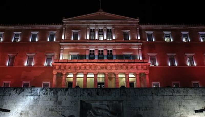 Πορτοκαλί η Βουλή για την Ημέρα κατά της Βίας σε βάρος των Γυναικών  - Media