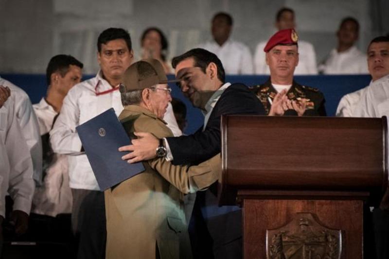 Για τον... Ερνέστο ρώτησε ο Ραούλ Κάστρο τον Τσίπρα - Media
