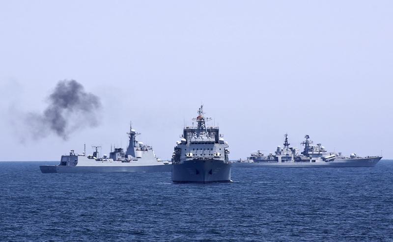 «Σκυλοκαυγάς» ρωσικών πλοίων με ΝΑΤΟϊκά υποβρύχια στη Μεσόγειο - Media
