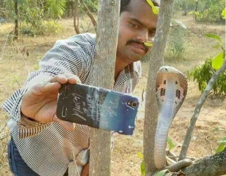Σε αυτή τη χώρα οι selfies… σκοτώνουν! - Media