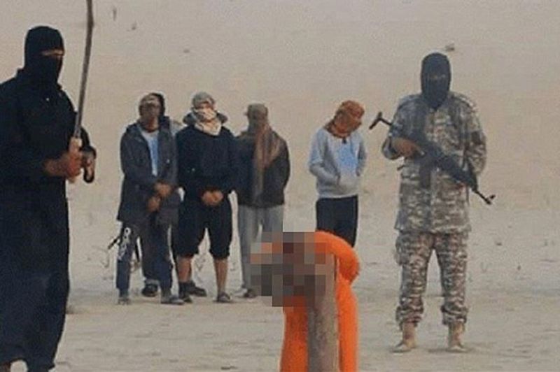 Φρίκη: Το ISIS αποκεφάλισε 100χρονο σούφι ιερέα (Photos-σκληρές εικόνες) - Media