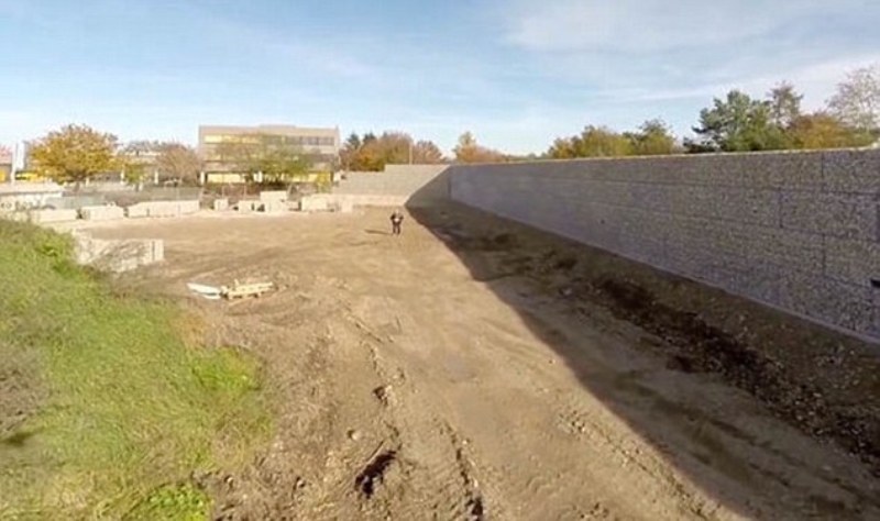 Στο Μόναχο χτίζουν το νέο «τείχος του Βερολίνου» - Θα διαχωρίζει τους ντόπιους από τους πρόσφυγες (Video) - Media