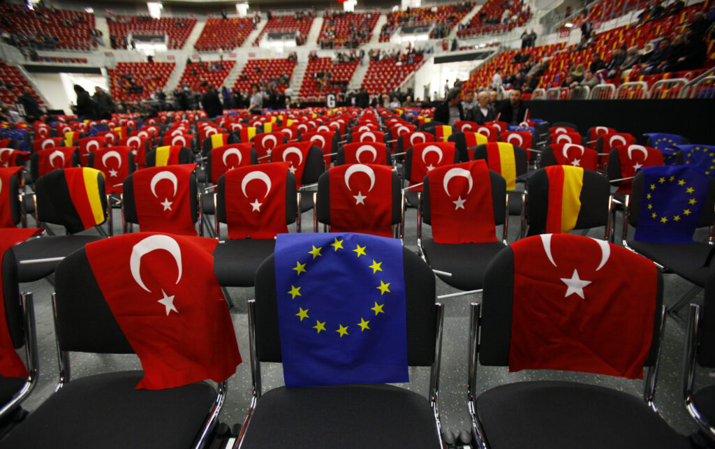 «Άκυρο» στην ένταξη της Τουρκίας στην ΕΕ από Μέρκελ και Κομισιόν - Media