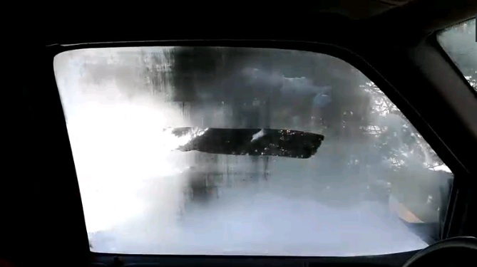 Δείτε πώς θα σταματήσετε το θόλωμα των τζαμιών στο αυτοκίνητο (Video) - Media