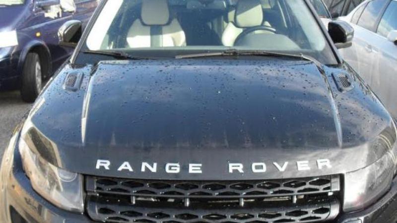 Θεσσαλονίκη: Η τρελή καταδίωξη τζιπ κατέληξε σε... μπουγατσάδικο! (Video) - Media