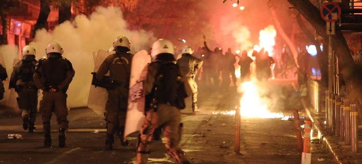 Αλλάζουν εκτάκτως δρομολόγια σε λεωφορεία και τρόλεϊ λόγω των επεισοδίων στα Εξάρχεια - Media