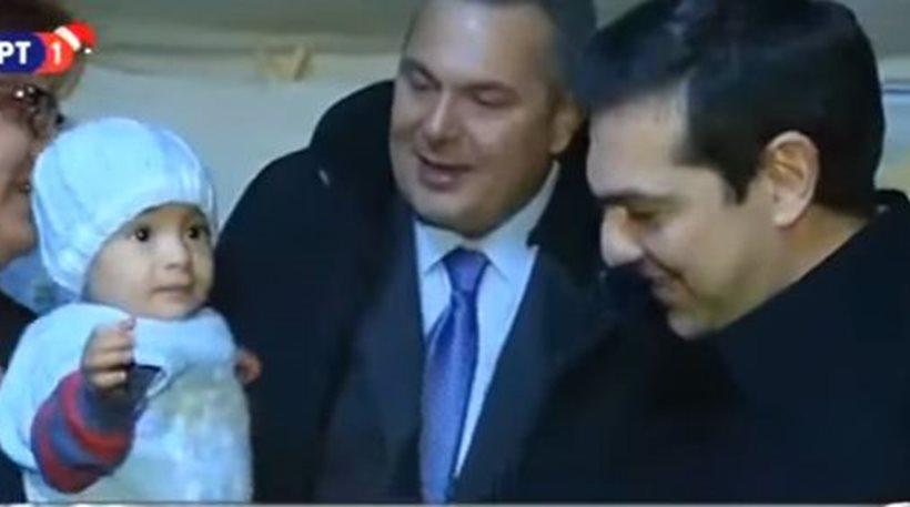 Το μικρό προσφυγόπουλο που θέλει να βαφτίσει ο Πάνος Καμμένος (Video) - Media