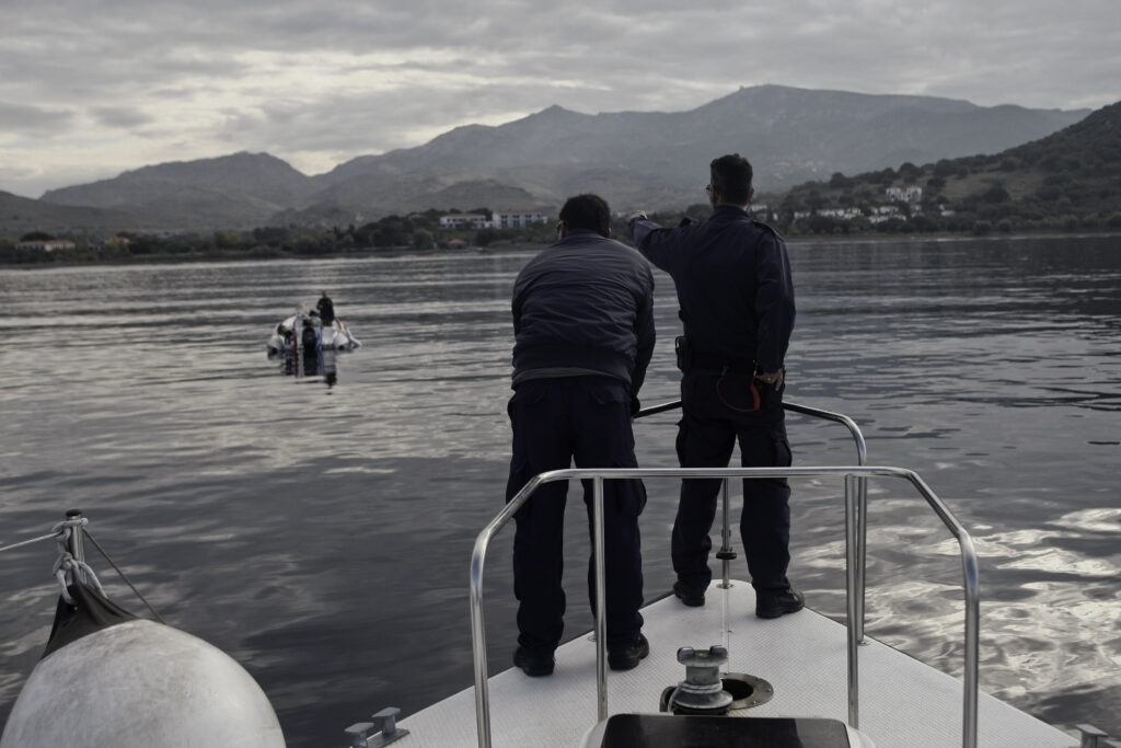 Περισσότεροι από 266 πρόσφυγες σε Μυτιλήνη και Χίο μέσα σε λίγες ώρες - «Εξαφανίστηκαν» από το Αιγαίο τα σκάφη της Τουρκικής Ακτοφυλακής - Media