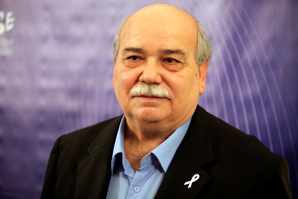 Βούτσης: Κάποιοι θέλουν να συντριβεί η Ελλάδα ανάμεσα στους ελέφαντες - Media