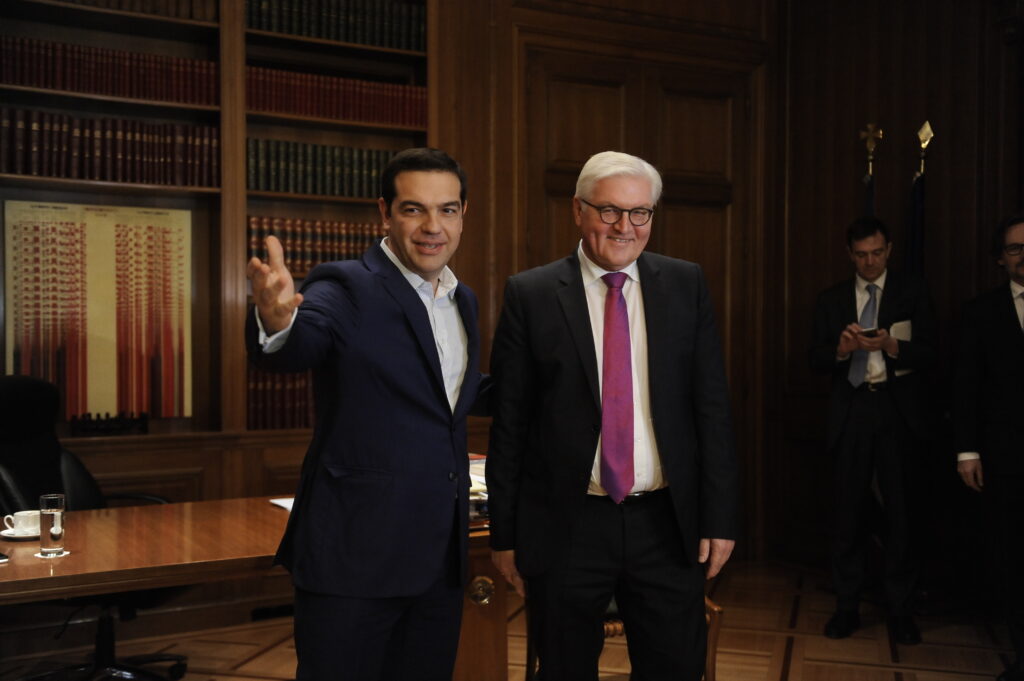 Στάινμαΐερ σε Τσίπρα: Είμαι ευγνώμων που βρίσκομαι με έναν εταίρο που έχει τις ίδιες αντιλήψεις με εμάς - Media