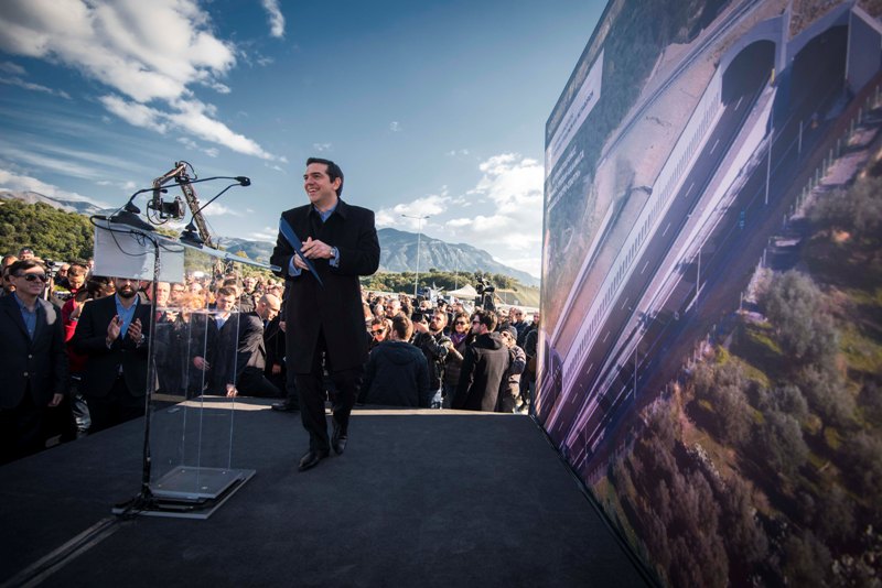 Τσίπρας: «Βγαίνουμε από το τούνελ τηρώντας τις δεσμεύσεις μας» - Media