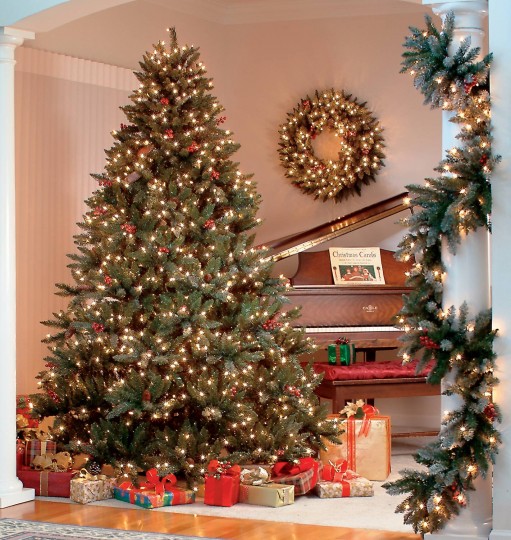 Πόσο ασφαλές είναι το χριστουγεννιάτικο δέντρο σας; - 10 συμβουλές για να μη χαλάσουν οι γιορτές σας - Media