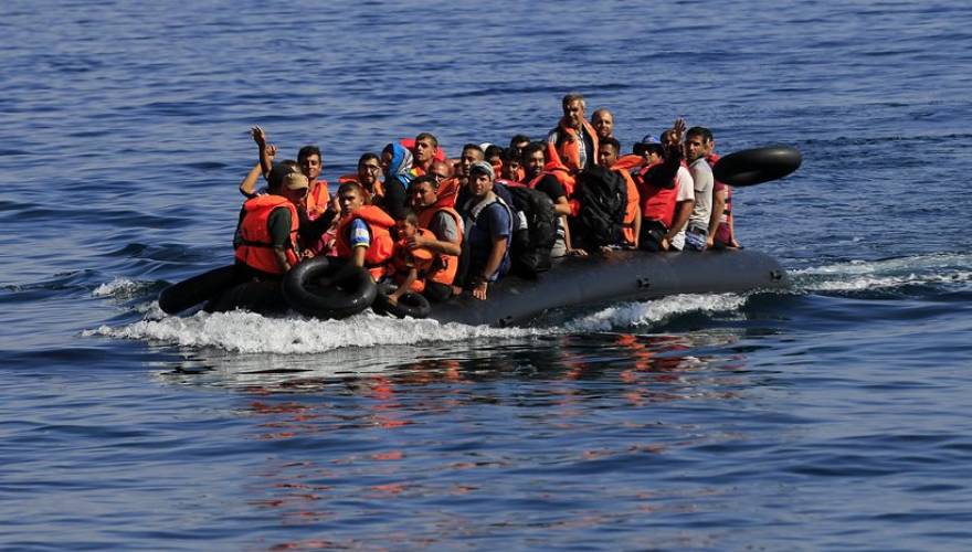 Κοινό ευρωπαϊκό μηχανισμό υποχρεωτικού επαναπατρισμού για μετανάστες που εισήλθαν παράνομα στην ΕΕ, ζητούν Ελλάδα και Ιταλία  - Media