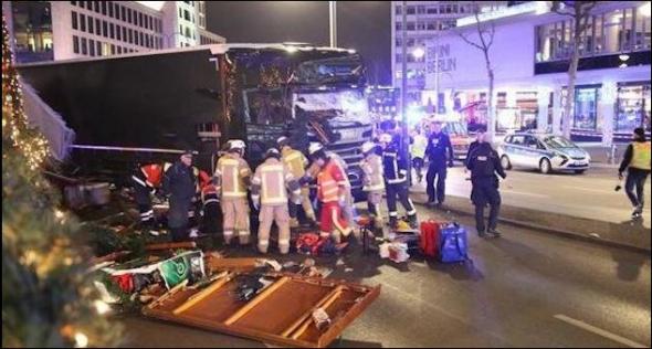 Βερολίνο: Δώδεκα οι νεκροί από την επίθεση με το φορτηγό- Κρατείται ύποπτος - Media