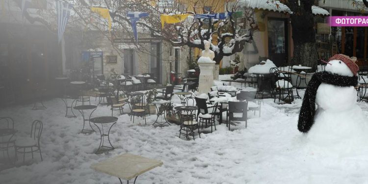 Εκπληκτικές φωτογραφίες από τα Ανώγεια της Κρήτης - Στους 30 πόντους το χιόνι  - Media