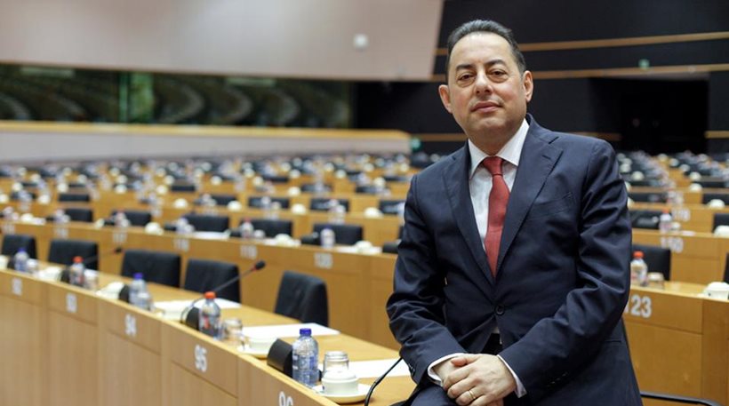 Πιτέλα: Το κακό χέρι του Σόιμπλε πίσω από την απόφαση - όνειδος για αναστολή των μέτρων για το χρέος - Media