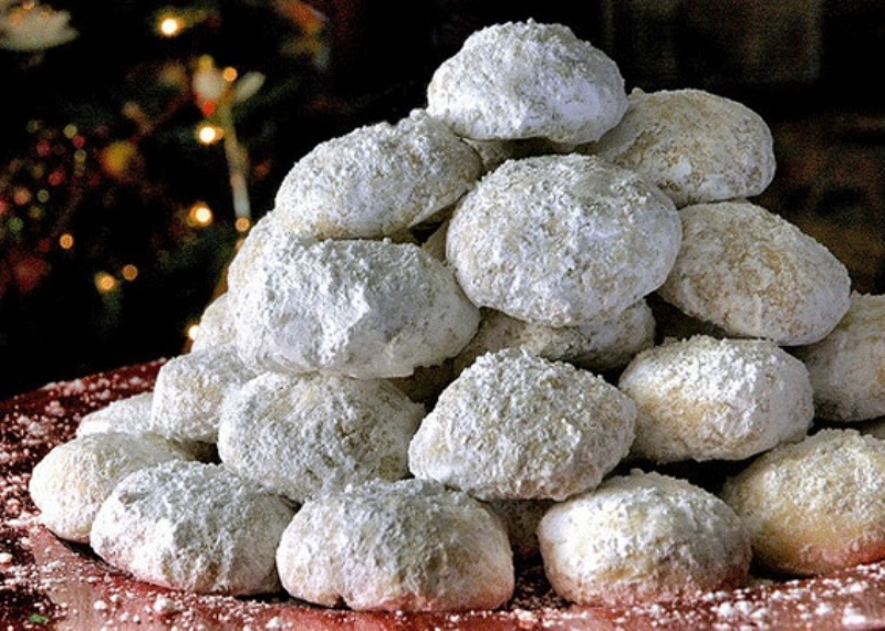 Πόσες θερμίδες έχουν οι κουραμπιέδες και τα μελομακάρονα; - Media