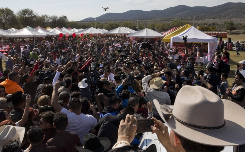 Ένας νεκρός και ένας τραυματίας στο «πάρτι του αιώνα» στο Μεξικό - Media