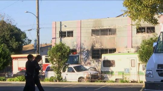 Στους 36 οι νεκροί από την πυρκαγιά στο Όκλαντ της Καλιφόρνια - Media